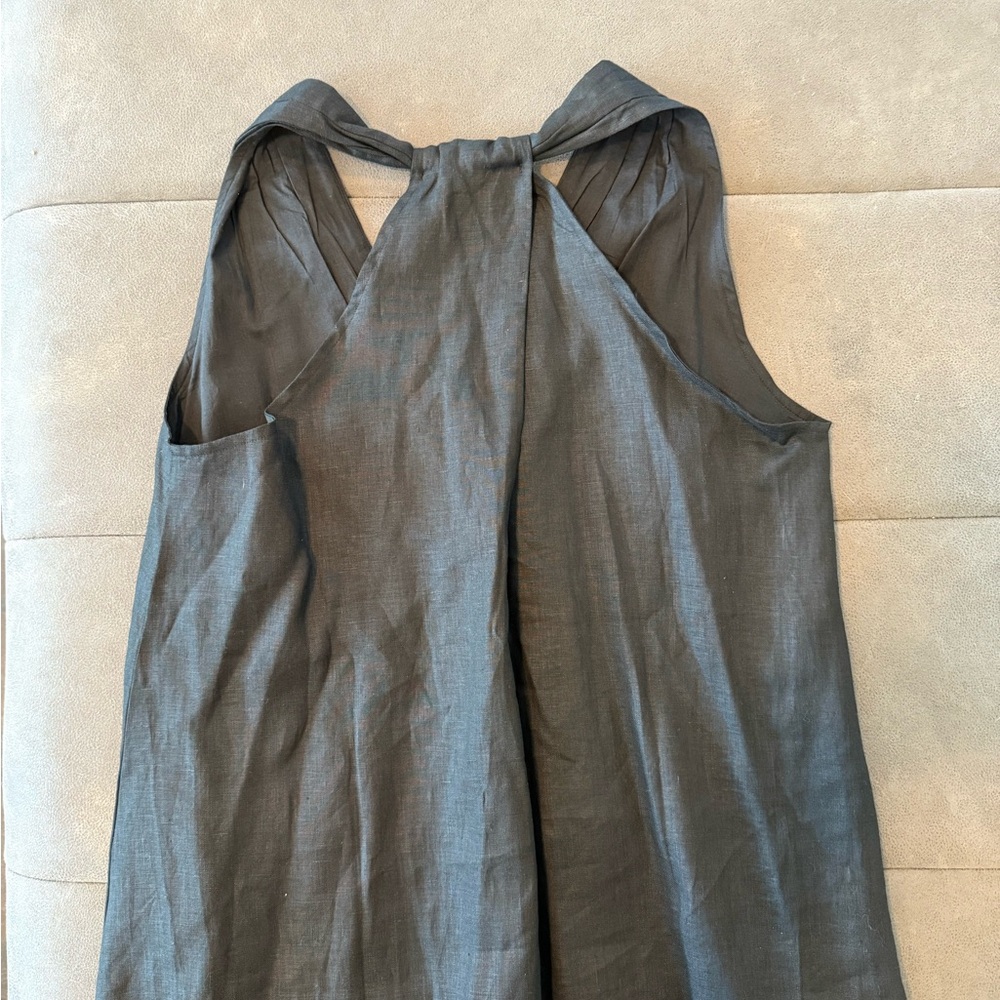 Banana Republic black linen top - Picture 2 of 3